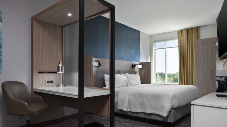 SpringHill Suites Winchester Suite