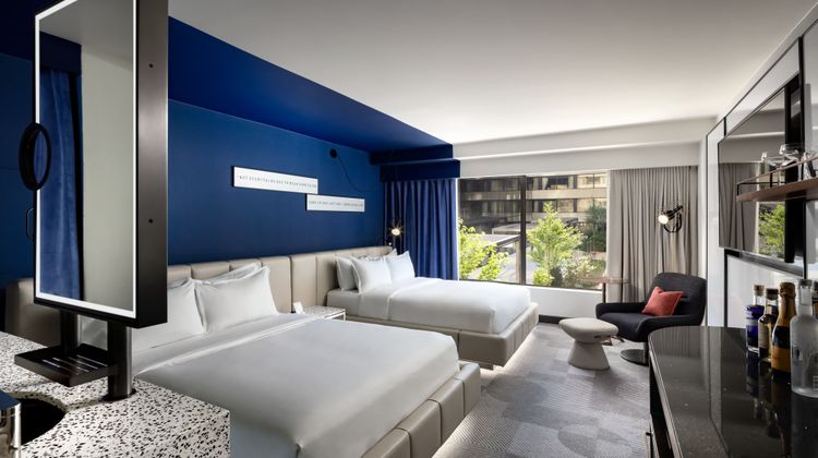 W Toronto Room