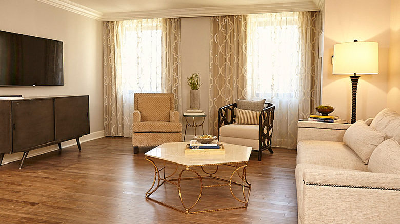 <b>The Adolphus, Autograph Collection Room</b>. Images powered by <a href="https://www.leonardoworldwide.com/" title="Leonardo Worldwide" target="_blank">Leonardo</a>.
