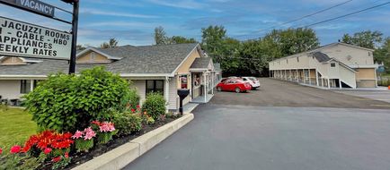 Red Carpet Inn Orchard Park Buffalo Exterior