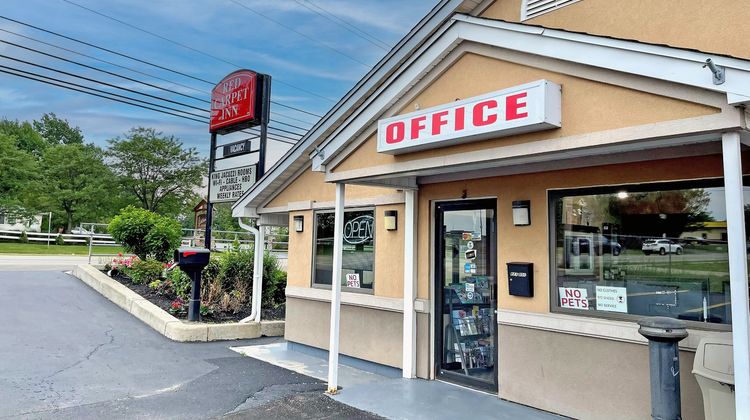 Red Carpet Inn Orchard Park Buffalo Exterior