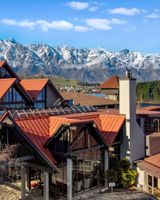 Copthorne Hotel & Resort Lakefront