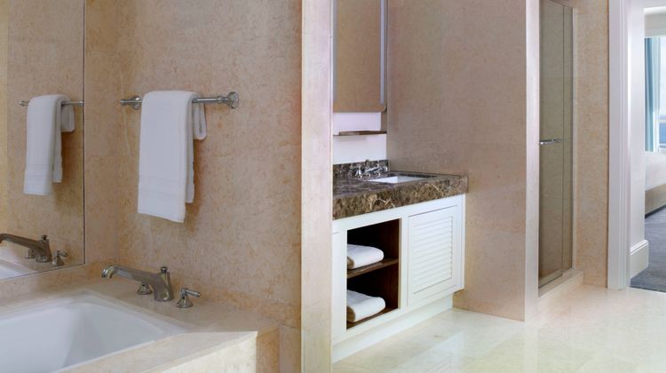 The Ritz-Carlton, Fort Lauderdale Room