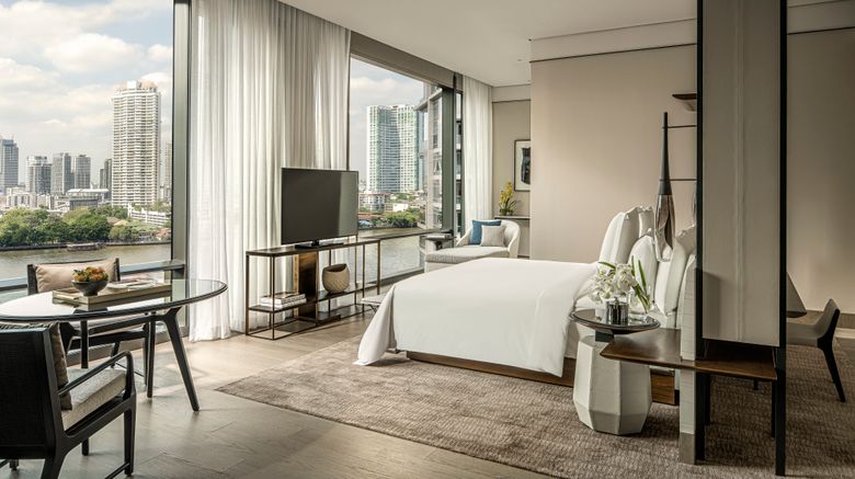 <b>Four Seasons Bangkok Chao Phraya River Suite</b>. Images powered by <a href="https://www.leonardoworldwide.com/" title="Leonardo Worldwide" target="_blank">Leonardo</a>.