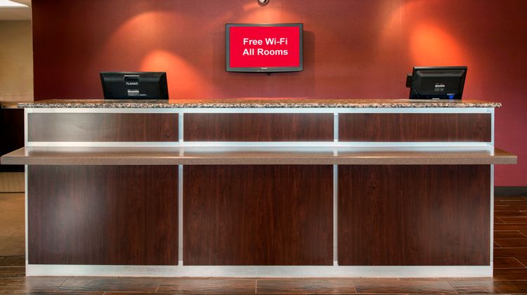 Red Roof Inn Florence - Civic Center Lobby