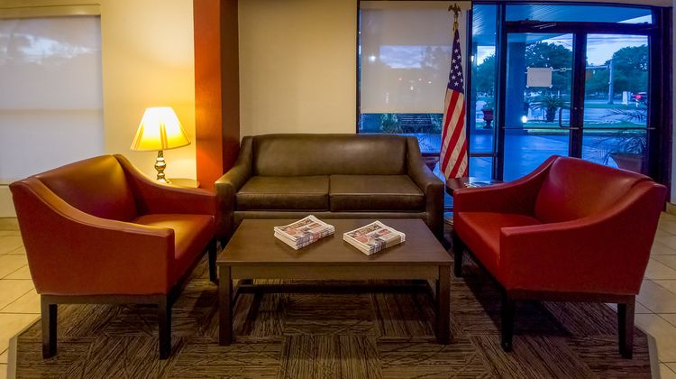 Red Roof Inn Tallahassee East Lobby