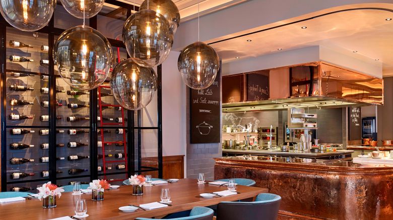 <b>The Ritz-Carlton, Berlin Restaurant</b>. Images powered by <a href="https://www.leonardoworldwide.com/" title="Leonardo Worldwide" target="_blank">Leonardo</a>.