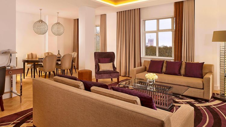 Sheraton Grand London Park Lane Room