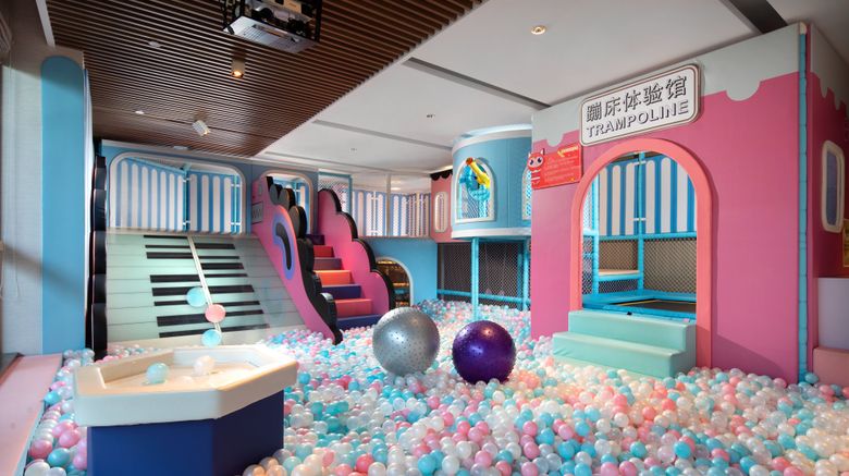 <b>Holiday Inn Resort Sanya Yalong Bay Recreation</b>. Images powered by <a href="https://www.leonardoworldwide.com/" title="Leonardo Worldwide" target="_blank">Leonardo</a>.