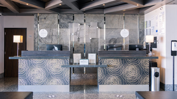 Holiday Inn Express & Suites Hermosillo Lobby