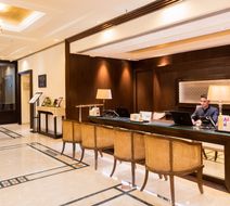 The Gateway Hotel Ganges Varanasi Lobby