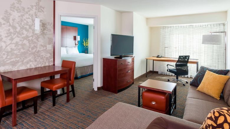 <b>Residence Inn By Marriott Fargo Room</b>. Images powered by <a href="https://www.leonardoworldwide.com/" title="Leonardo Worldwide" target="_blank">Leonardo</a>.