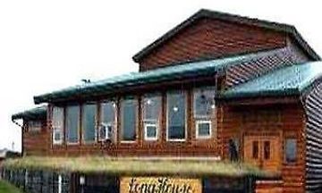 Long House Bethel Inn