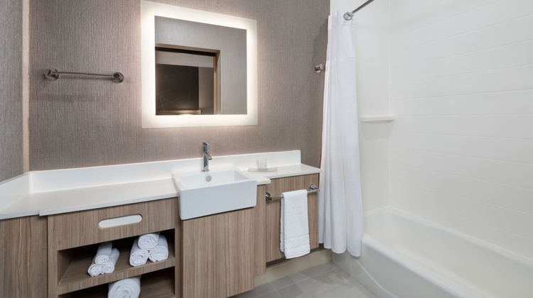 SpringHill Stes Weatherford Willow Park Room