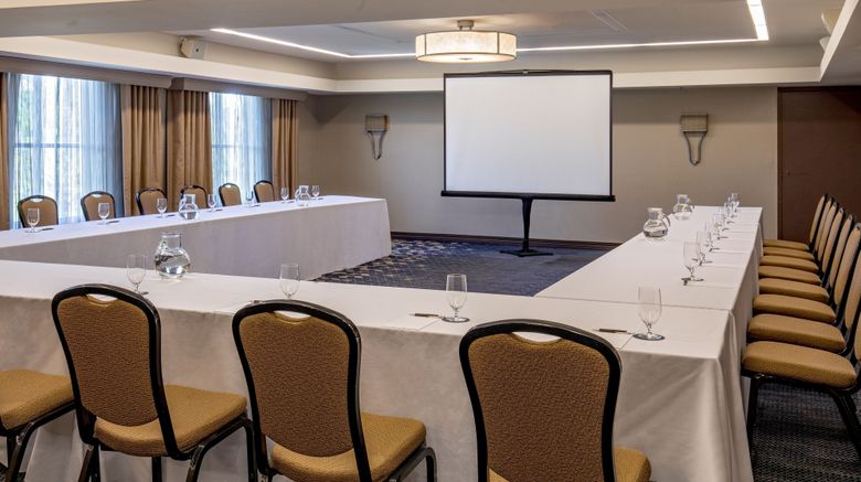 <b>Sheraton Boston Needham Hotel Meeting</b>. Images powered by <a href="https://www.leonardoworldwide.com/" title="Leonardo Worldwide" target="_blank">Leonardo</a>.