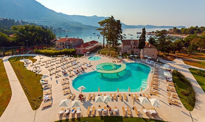 Sheraton Dubrovnik Riviera Hotel Exterior