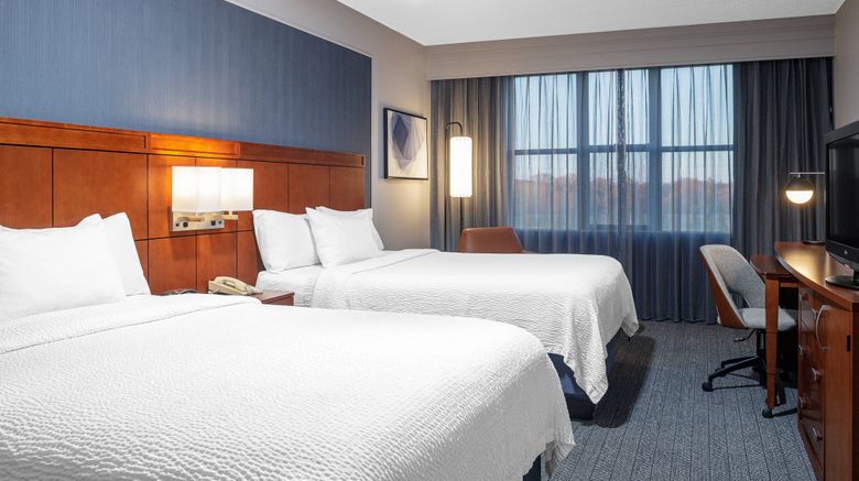<b>Courtyard Long Island MacArthur Airport Suite</b>. Images powered by <a href="https://www.leonardoworldwide.com/" title="Leonardo Worldwide" target="_blank">Leonardo</a>.