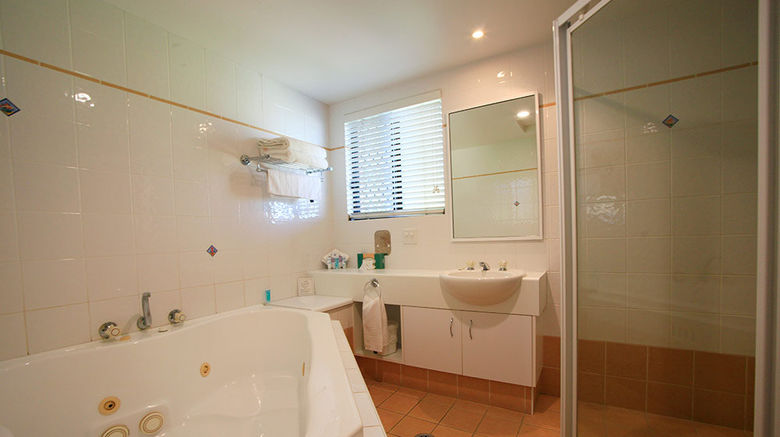 <b>Macquarie Barracks Inn Room</b>. Images powered by <a href="https://www.leonardoworldwide.com/" title="Leonardo Worldwide" target="_blank">Leonardo</a>.