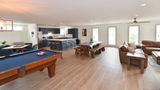 Holiday Inn Express Suite