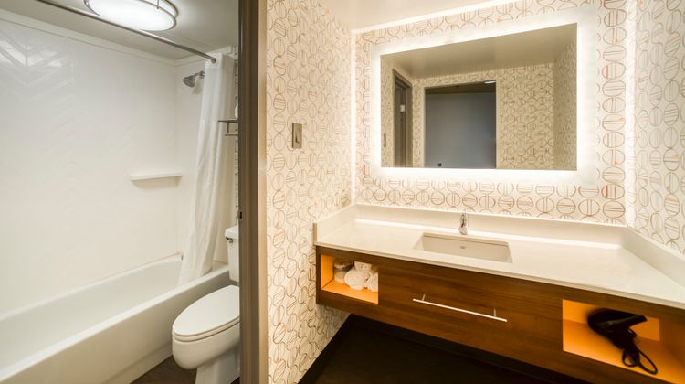 Holiday Inn Room