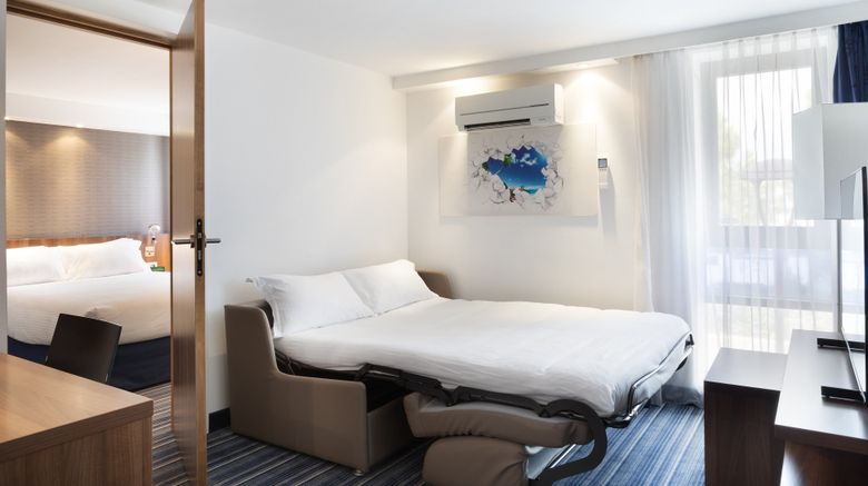 <b>Holiday Inn Marseille Airport Room</b>. Images powered by <a href="https://www.leonardoworldwide.com/" title="Leonardo Worldwide" target="_blank">Leonardo</a>.