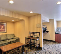 Cobblestone Inn & Suites Lobby