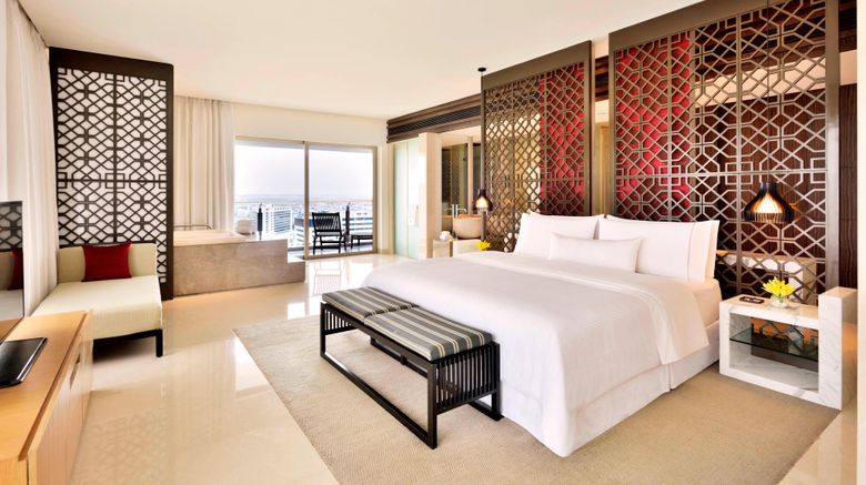 <b>The Westin Hyderabad Mindspace Suite</b>. Images powered by <a href="https://www.leonardoworldwide.com/" title="Leonardo Worldwide" target="_blank">Leonardo</a>.