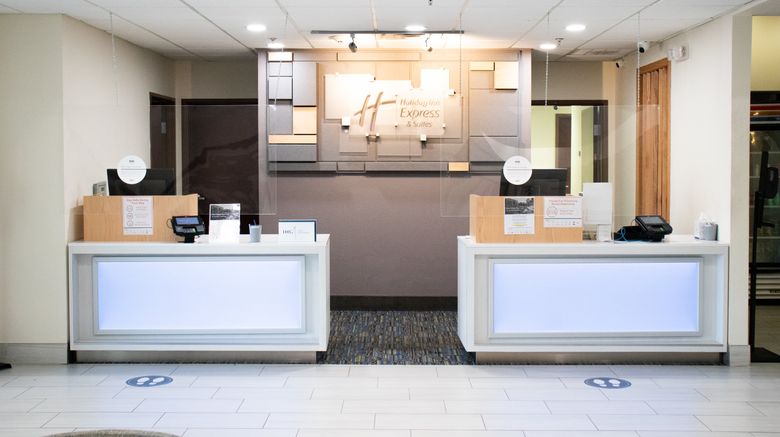 <b>Holiday Inn Express Hotel & Suites Lobby</b>. Images powered by <a href="https://www.leonardoworldwide.com/" title="Leonardo Worldwide" target="_blank">Leonardo</a>.