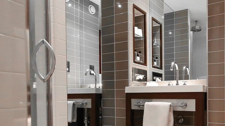 <b>Dakota Eurocentral Room</b>. Images powered by <a href="https://www.leonardoworldwide.com/" title="Leonardo Worldwide" target="_blank">Leonardo</a>.