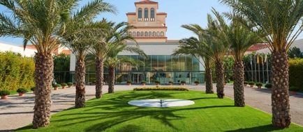 Le Meridien Ra Beach Hotel & Spa Exterior