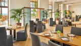 Le Meridien Ra Beach Hotel & Spa Restaurant