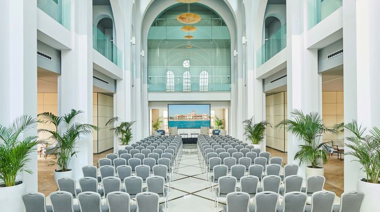 Le Meridien Ra Beach Hotel & Spa Recreation