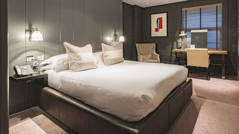 <b>Dakota Eurocentral Room</b>. Images powered by <a href="https://www.leonardoworldwide.com/" title="Leonardo Worldwide" target="_blank">Leonardo</a>.