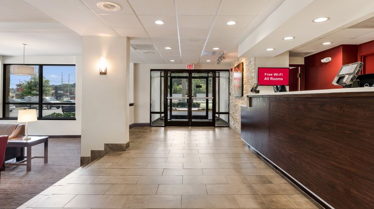 Red Roof Inn Birmingham South Lobby