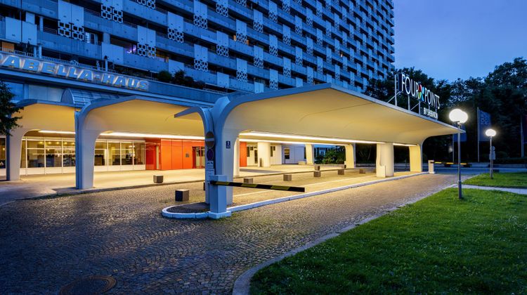 Four Points Munich Arabellapark Exterior