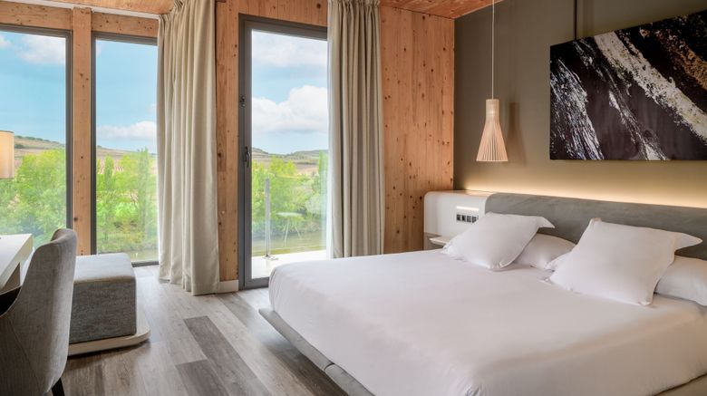 <b>Palacio Tondo, La Rioja Brinas Suite</b>. Images powered by <a href="https://www.leonardoworldwide.com/" title="Leonardo Worldwide" target="_blank">Leonardo</a>.