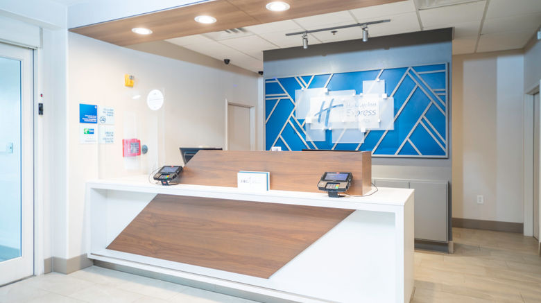 <b>Holiday Inn Express Lobby</b>. Images powered by <a href="https://www.leonardoworldwide.com/" title="Leonardo Worldwide" target="_blank">Leonardo</a>.