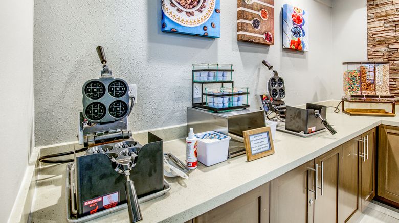 <b>Staybridge Suites Gulf Shores Restaurant</b>. Images powered by <a href="https://www.leonardoworldwide.com/" title="Leonardo Worldwide" target="_blank">Leonardo</a>.