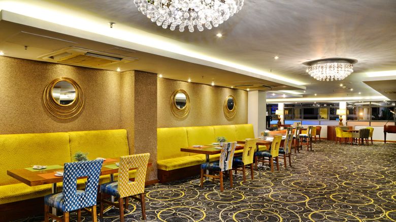<b>Cresta Grande Cape Town Restaurant</b>. Images powered by <a href="https://www.leonardoworldwide.com/" title="Leonardo Worldwide" target="_blank">Leonardo</a>.