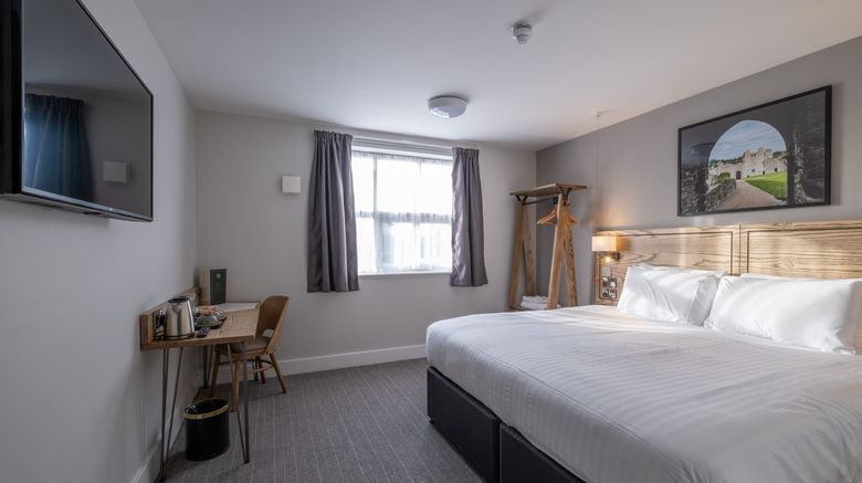 <b>Two Rivers Hotel Room</b>. Images powered by <a href="https://www.leonardoworldwide.com/" title="Leonardo Worldwide" target="_blank">Leonardo</a>.