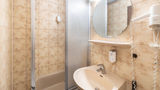 Novum Hotel Leonet Room