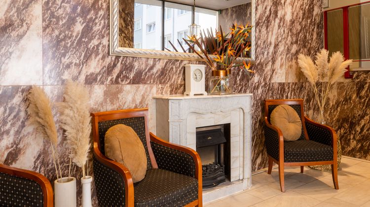 Novum Hotel Leonet Lobby