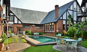 Cresta Churchill Hotel