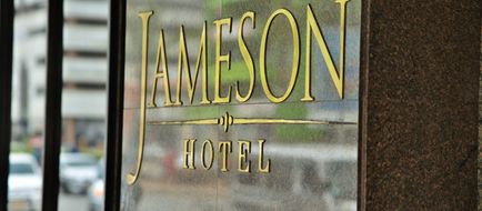 Cresta Jameson Hotel Exterior