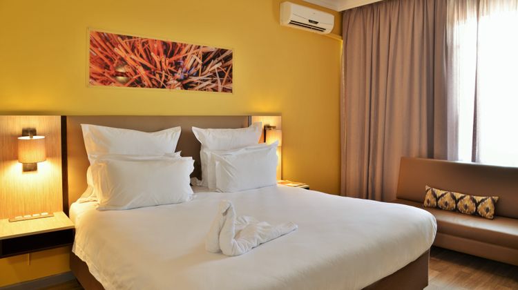 Cresta Oasis Hotel Room