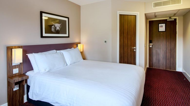 <b>Queen of the Loch Marstons Inn Room</b>. Images powered by <a href="https://www.leonardoworldwide.com/" title="Leonardo Worldwide" target="_blank">Leonardo</a>.