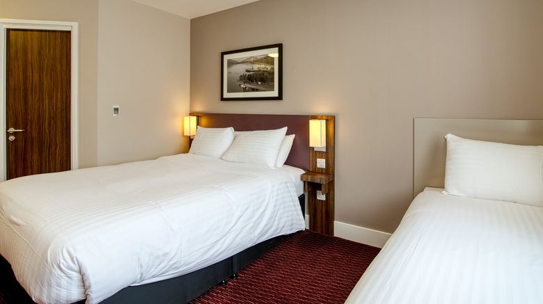 <b>Queen of the Loch Marstons Inn Room</b>. Images powered by <a href="https://www.leonardoworldwide.com/" title="Leonardo Worldwide" target="_blank">Leonardo</a>.