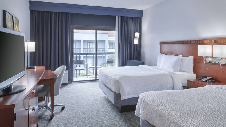 <b>Courtyard by Marriott Detroit Troy Room</b>. Images powered by <a href="https://www.leonardoworldwide.com/" title="Leonardo Worldwide" target="_blank">Leonardo</a>.