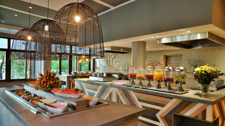 <b>Cresta Mowana Safari Resort & Spa Restaurant</b>. Images powered by <a href="https://www.leonardoworldwide.com/" title="Leonardo Worldwide" target="_blank">Leonardo</a>.