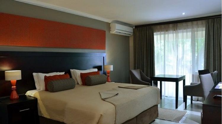 Cresta Riley's Hotel Room